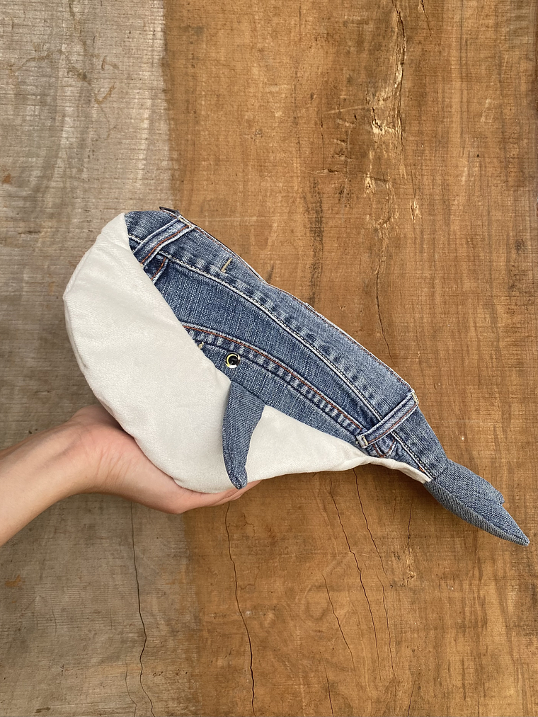 Estuche ballena azul “L” Jeans pretina  2