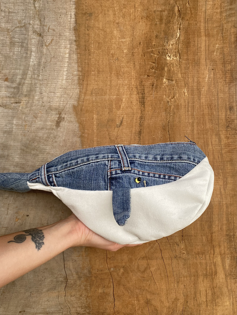 Estuche ballena azul “L” Jeans pretina  1