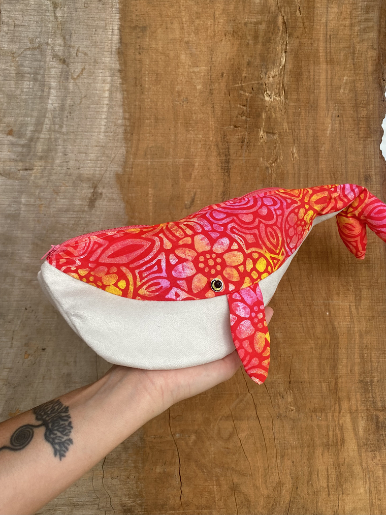 Estuche ballena azul “L” - Coral 2