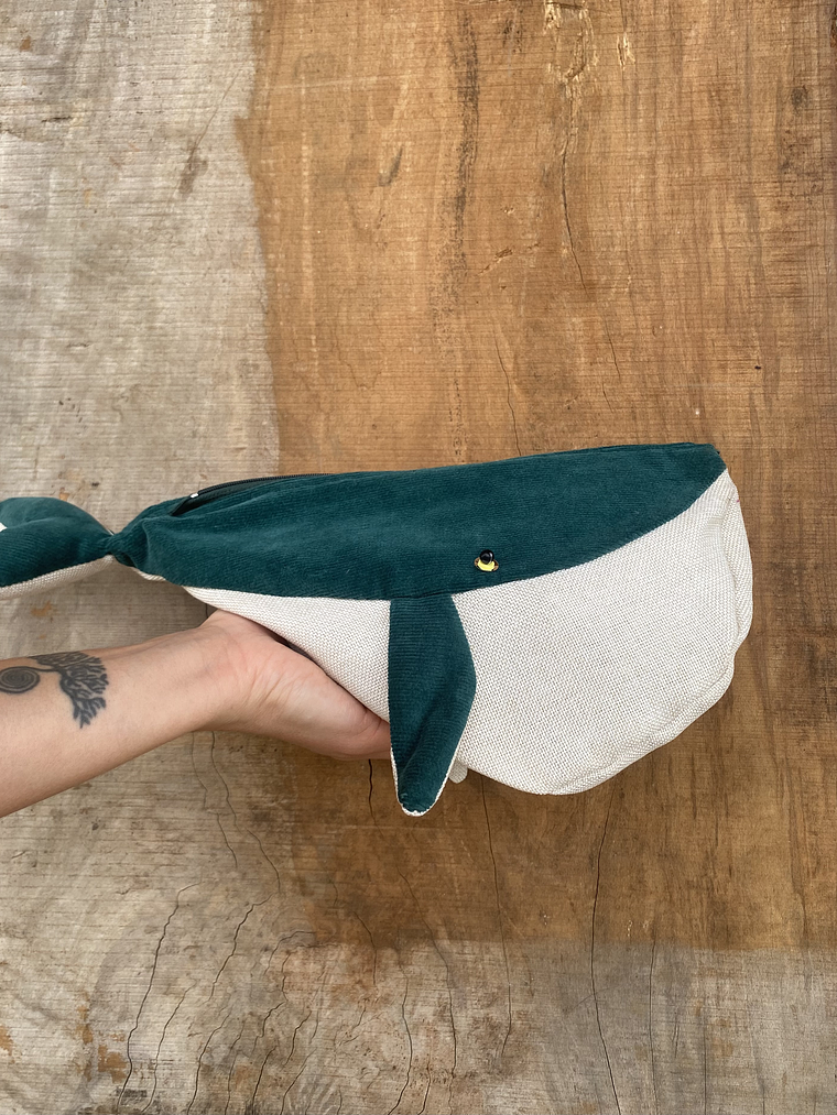 Estuche ballena azul “L”- Cotele verte petroleo 1