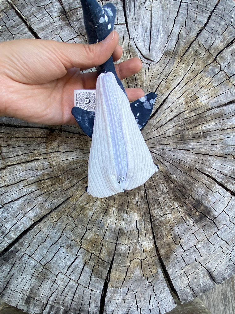 Monedero Tiburón ballena - Azul pinturita  2