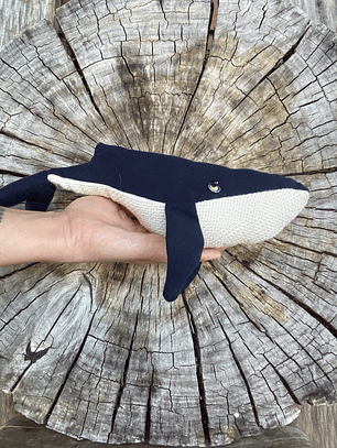 Peluche Ballena azul “xs” - azul oscura