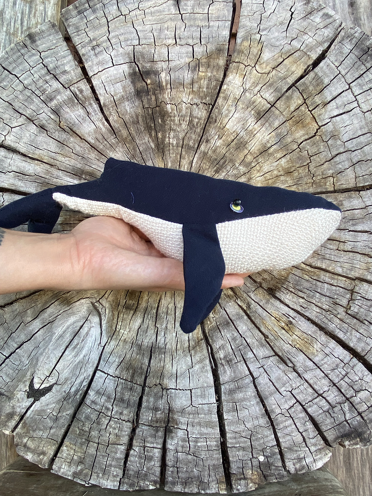 Peluche Ballena azul “xs” - azul oscura 1
