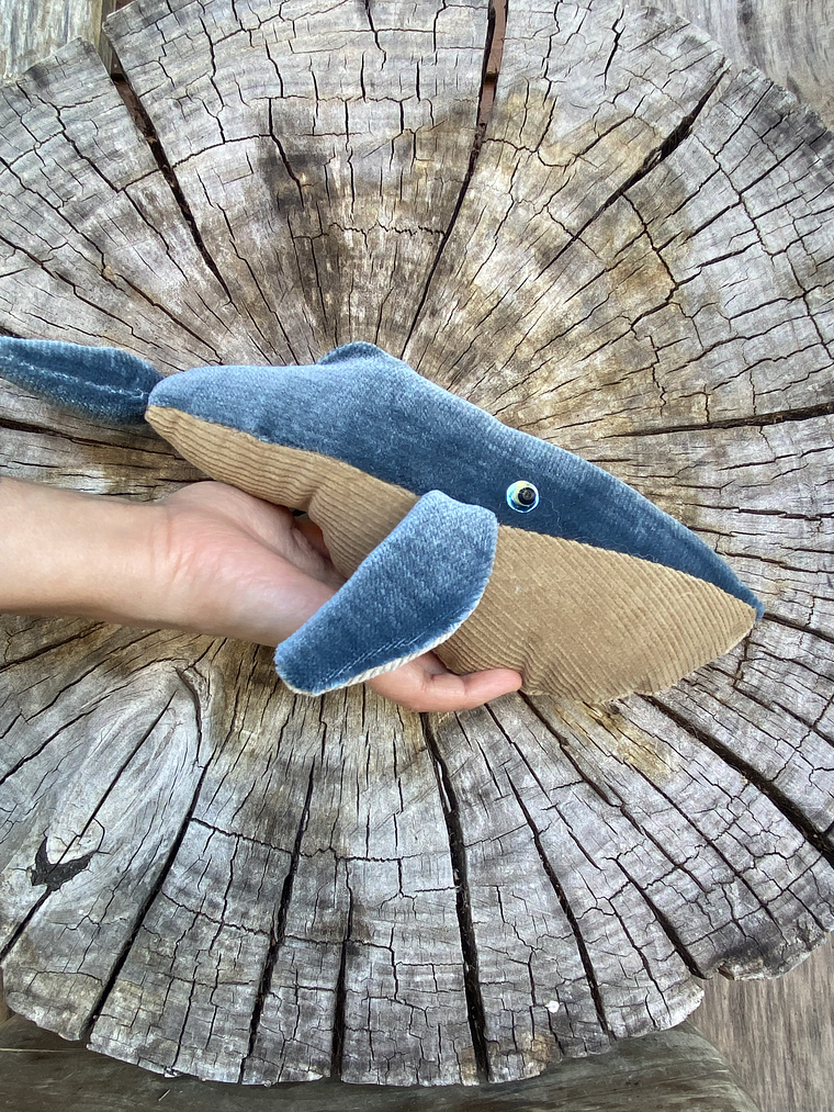 Peluche Ballena azul “xs” - azul piedra  2