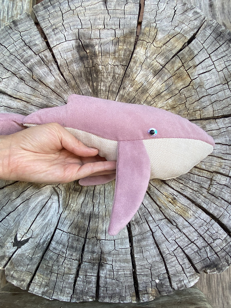 Peluche Ballena azul “S” - Rosa palo  2