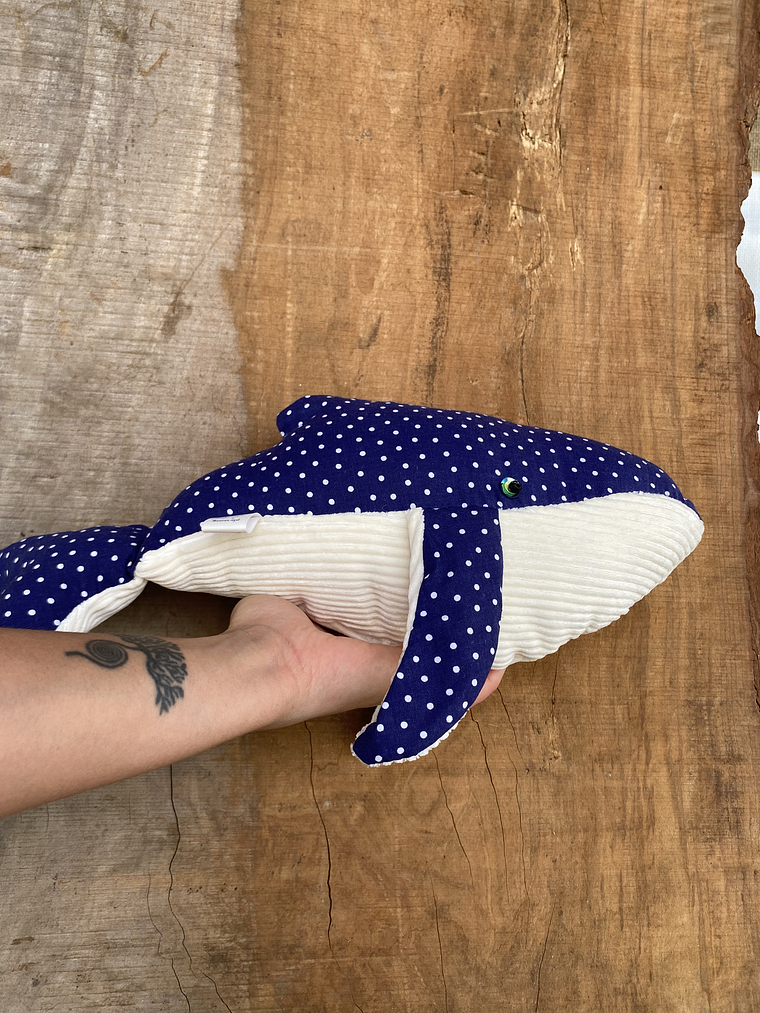 Peluche Ballena azul “M” - Azul puntos blancos  1