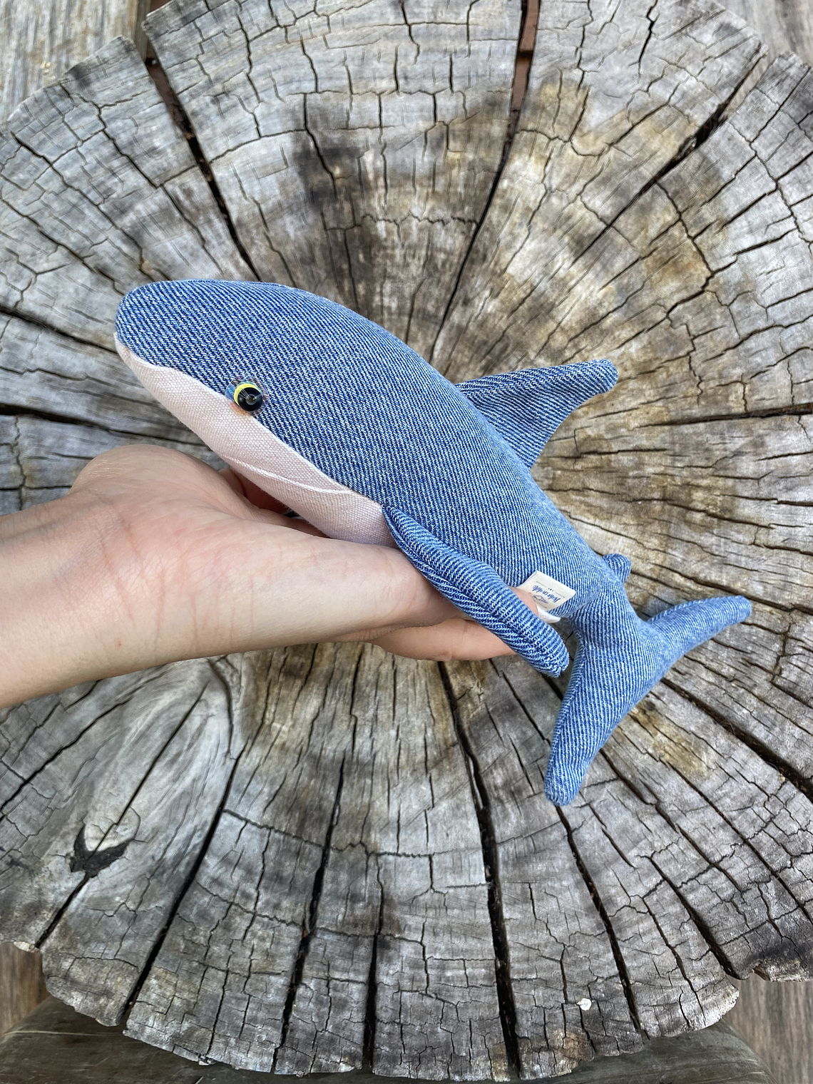 Peluche tiburón blanco- jeans clasic  1