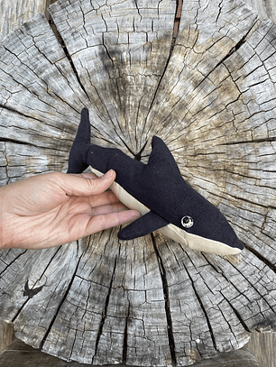 Peluche tiburón blanco- negro