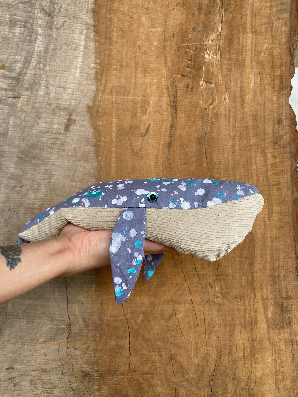 Guatero de semilla Ballena azul- gris pinturita  1