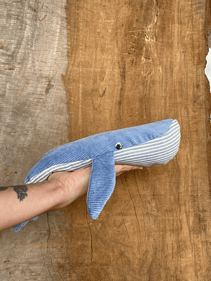 Guatero de semilla Ballena azul - celeste 