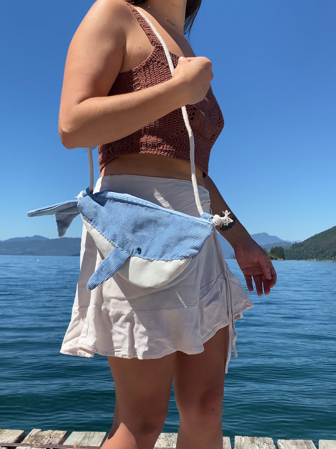 Cartera ballena - celeste  2