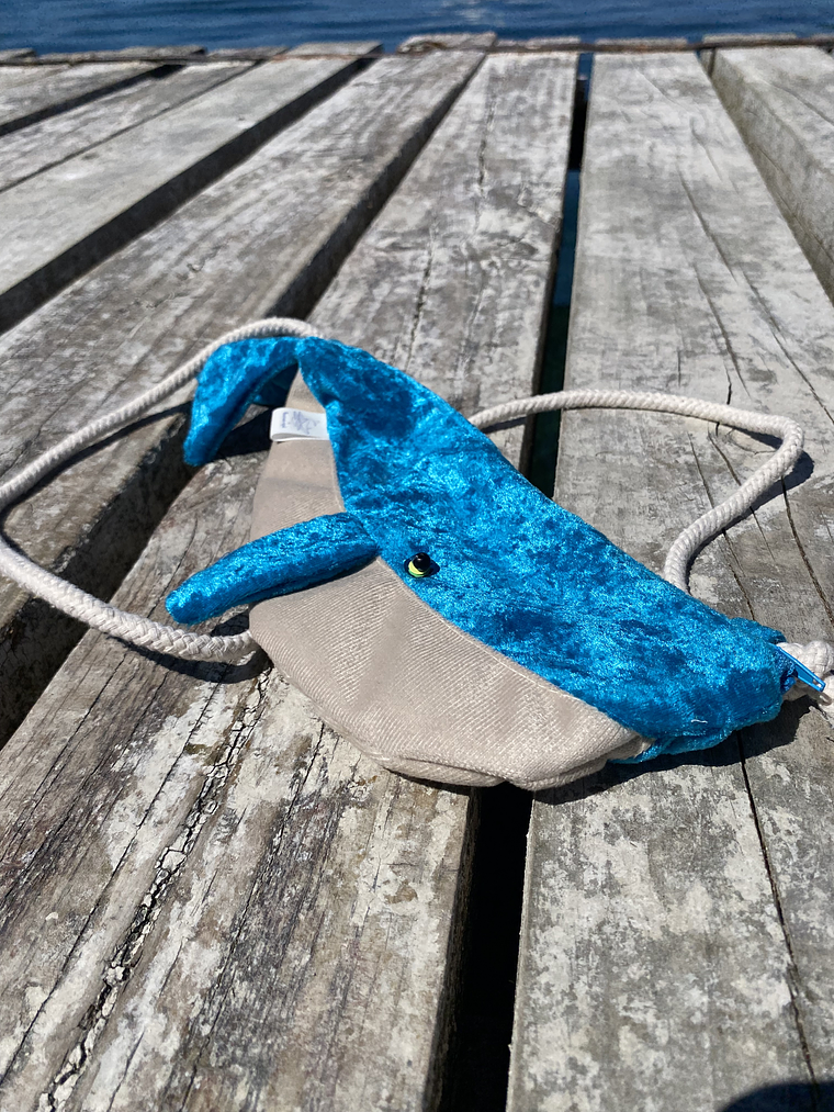 Cartera ballena - calipso plush 1
