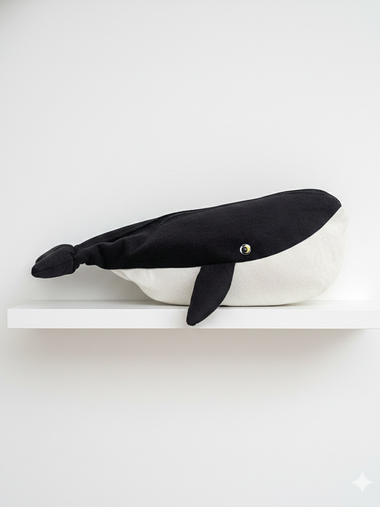 Estuche ballena azul “L”- negro  1