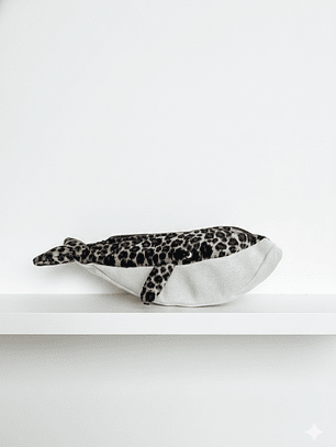 Estuche ballena azul “s” leopardo