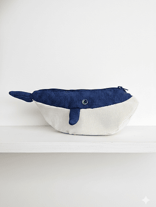 Estuche ballena azul “s”  Azul puntos negros 