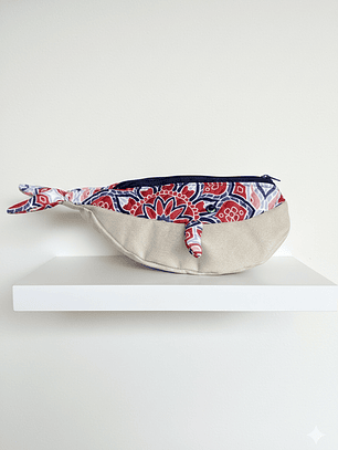 Estuche ballena azul “s” - Rojo Mandala 