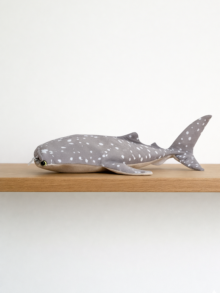 Estuche Tiburón ballena - gris pinturita 1