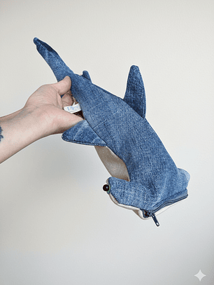 Estuche Tiburón martillo