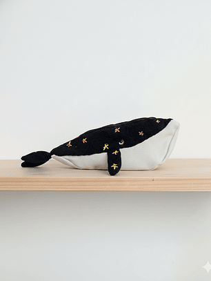 Estuche ballena azul “m”