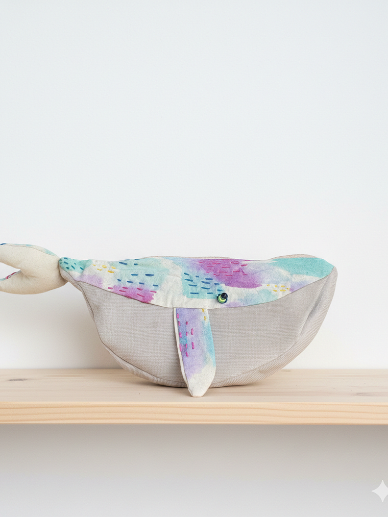 Estuche ballena azul “m” 2