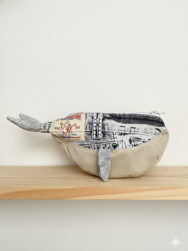 Estuche ballena azul “m” 1