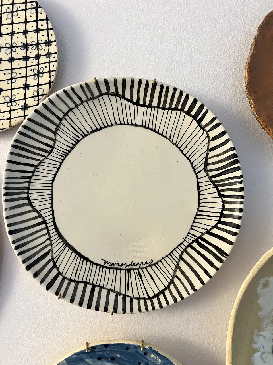 Platos Rayas B&W 2