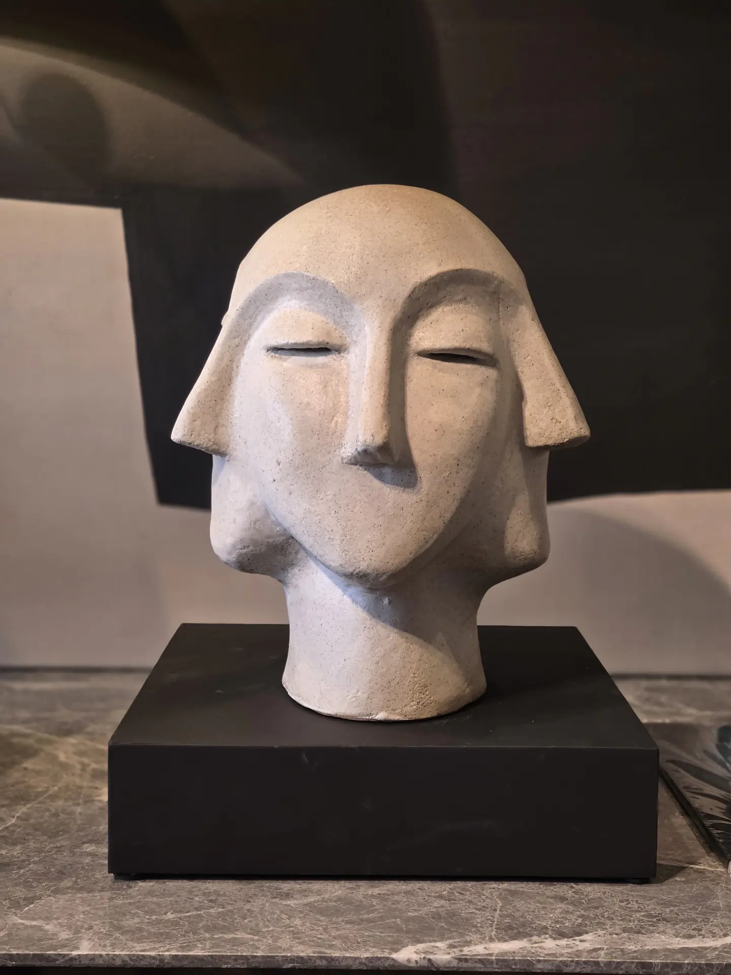 Cabezas Manos de Gres 11