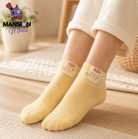 CALCETINES TOBILLEROS CON GATITO BORDADO