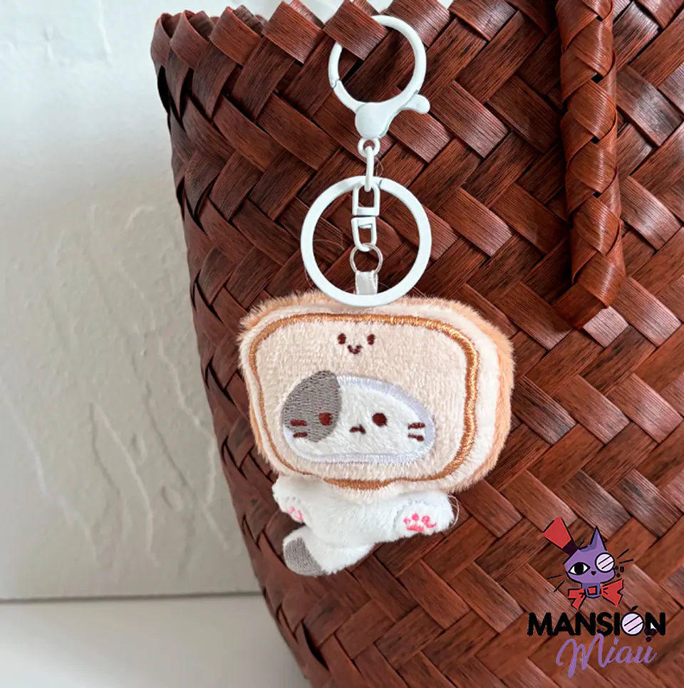 LLAVERO BAG CHARM GATITO CON GORRO DISFRAZ 4