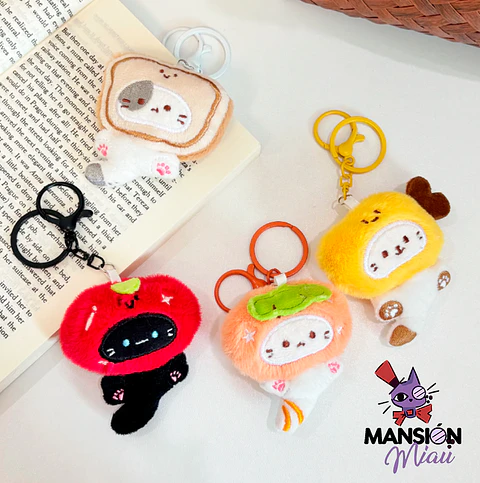 LLAVERO BAG CHARM GATITO CON GORRO DISFRAZ