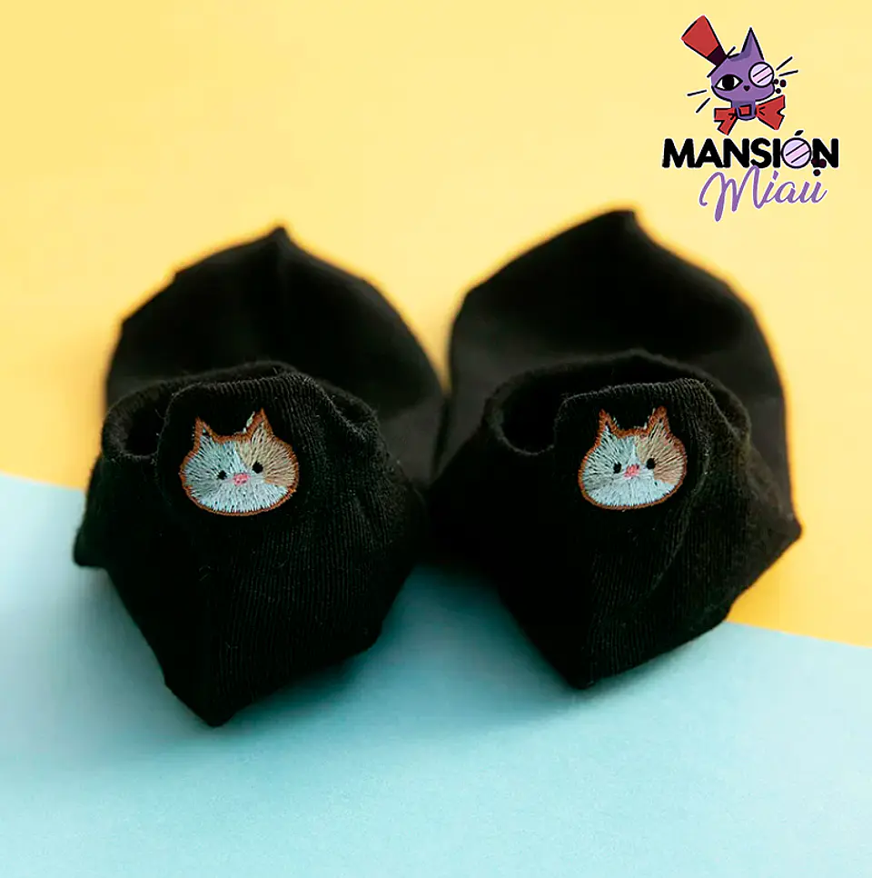 CALCETINES DE ALGODÓN TOBILLEROS GATITO BORDADO  4