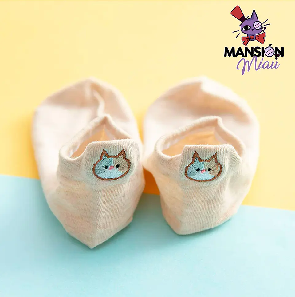 CALCETINES DE ALGODÓN TOBILLEROS GATITO BORDADO  11