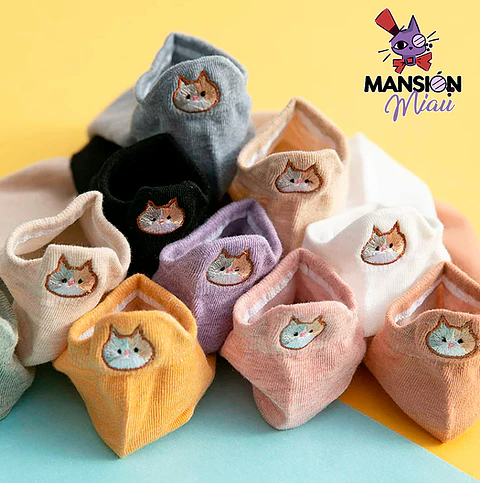 CALCETINES DE ALGODÓN TOBILLEROS GATITO BORDADO 