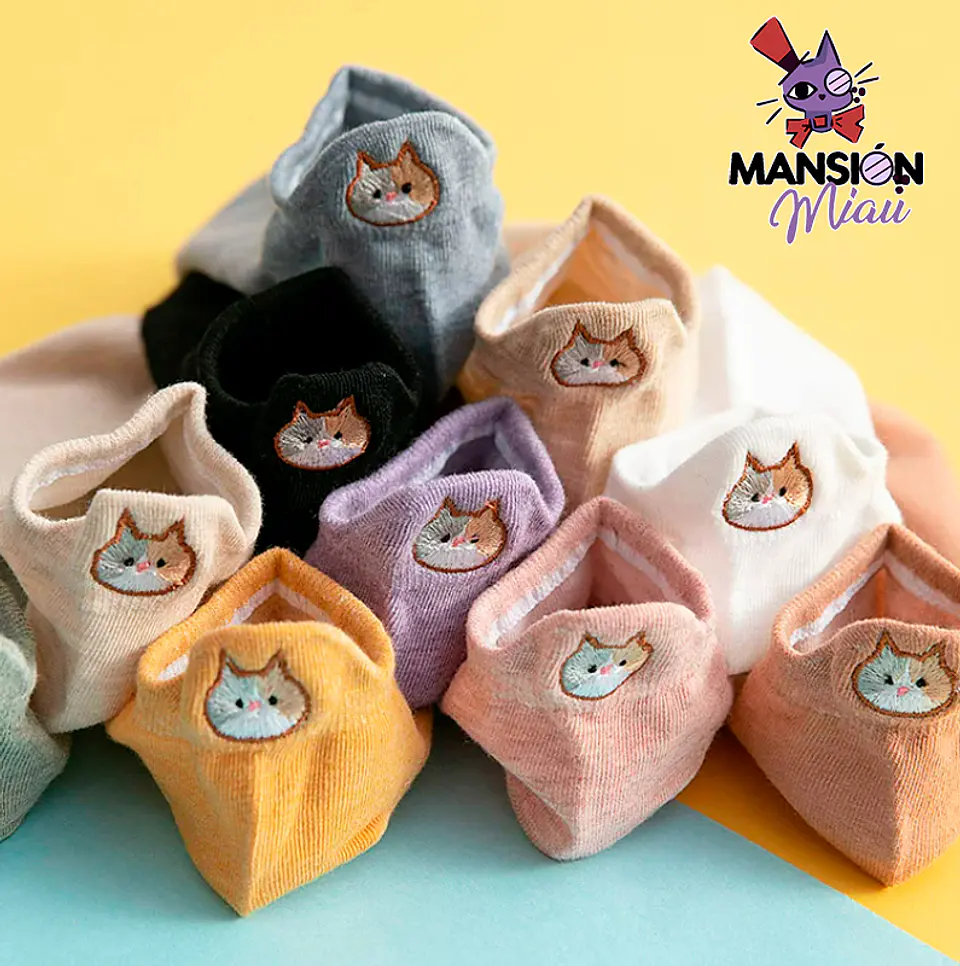 CALCETINES DE ALGODÓN TOBILLEROS GATITO BORDADO  2