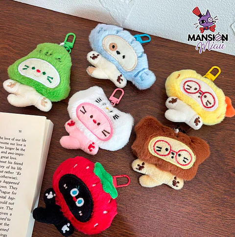 LLAVERO BAG CHARM GATITO CON GORRO DISFRAZ