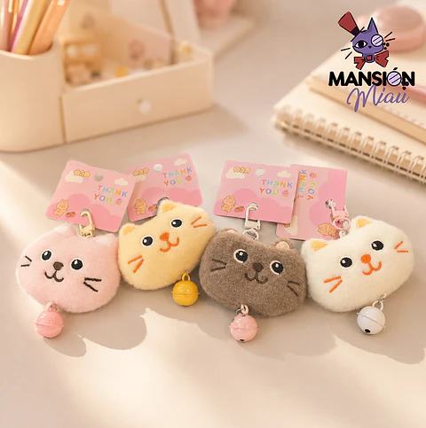 BAG CHARM CABEZA DE GATO CON CASCABEL