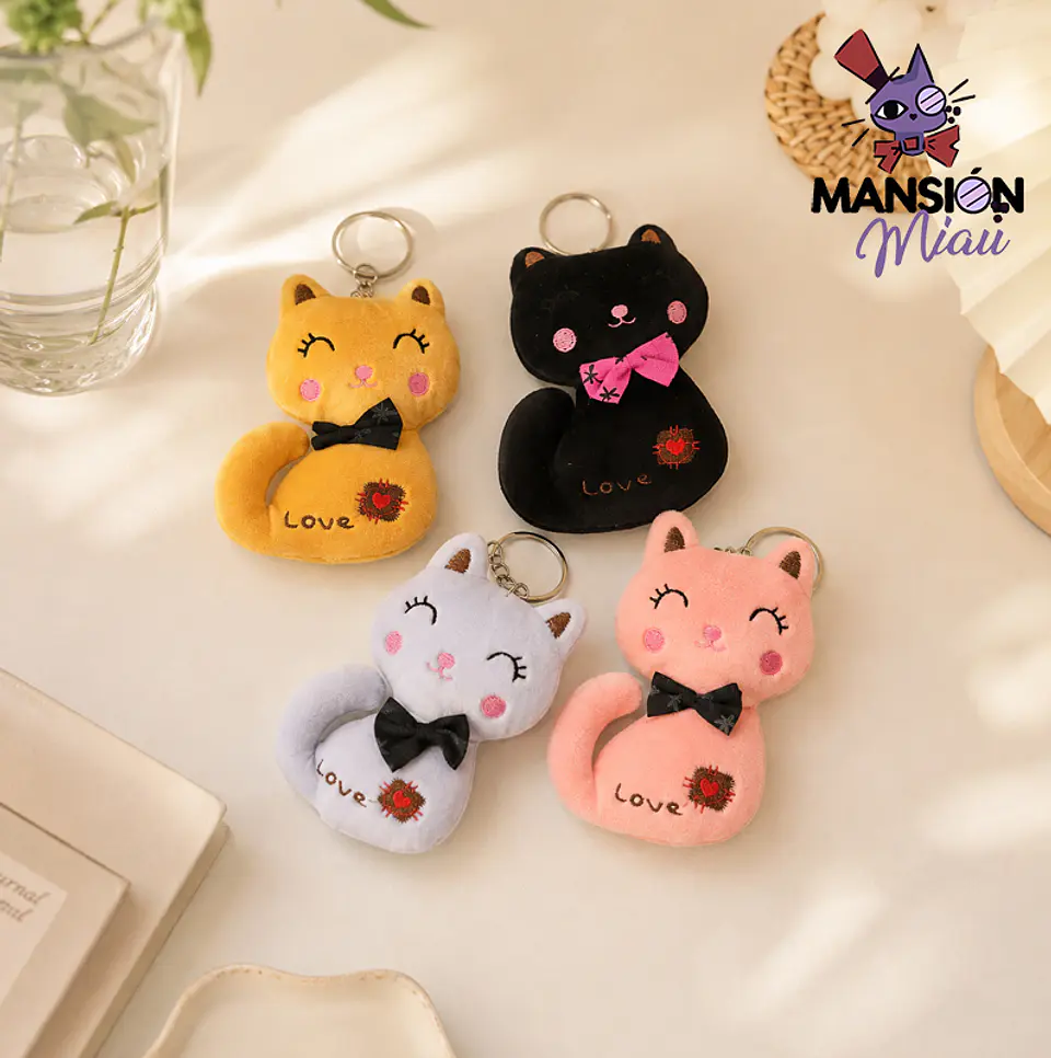 BAG CHARM GATA CON HUMITA 1