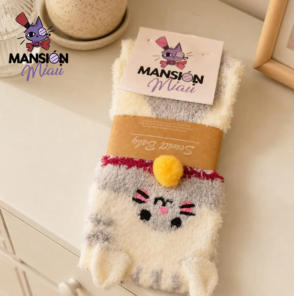CALCETINES DE FELPA PATITA DE GATO CON CARITA  1