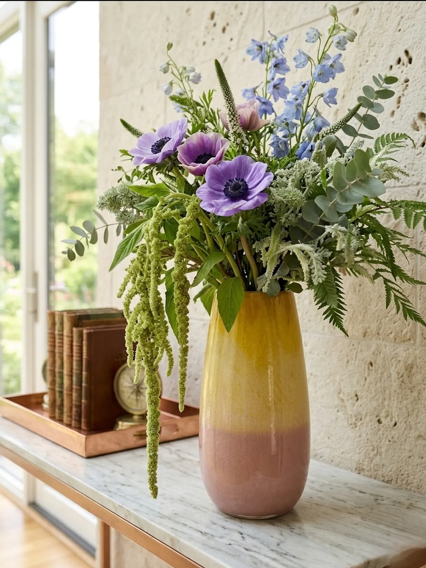 Florero de Vidrio Ámbar y Rosa Mantra – Elegancia en Degradé 3