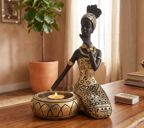 "Elegancia Étnica" – Figura de Mujer Africana en Oro y Negro