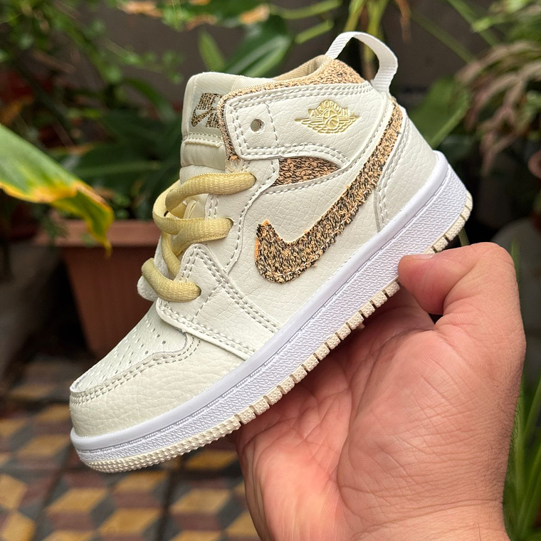 Jordan 1 Mid  ( Talla 24 ) 1