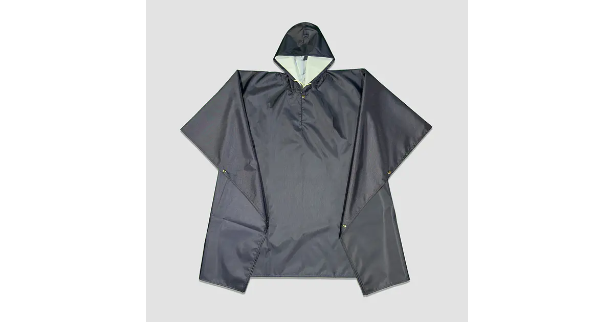 Manta Impermeable con Gorro