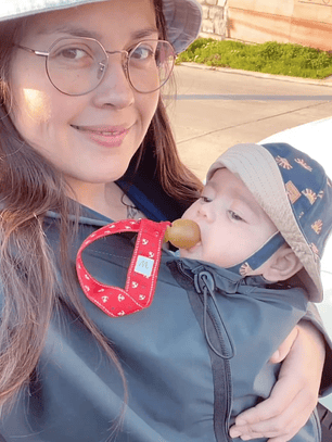 Abrigo de porteo lite impermeable