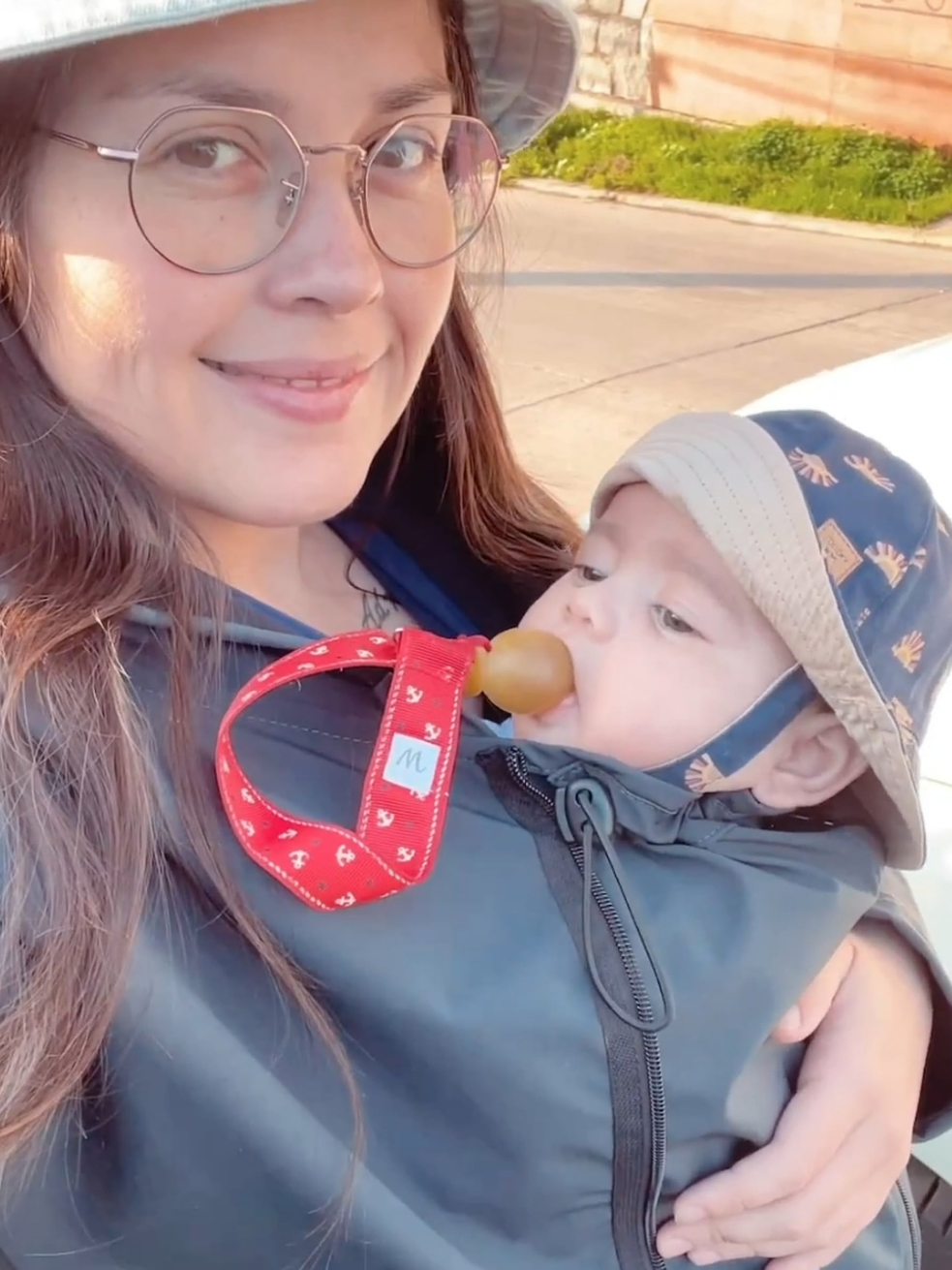 Abrigo de porteo lite impermeable 1