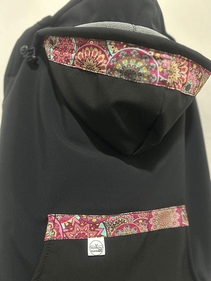 Cobertor térmico e impermeable de porteo negro Mandala