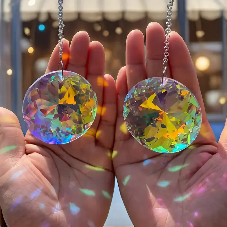 Conjunto de 2 Prismas de Cristal — Reflexos de Luz e Arco-Íris 1
