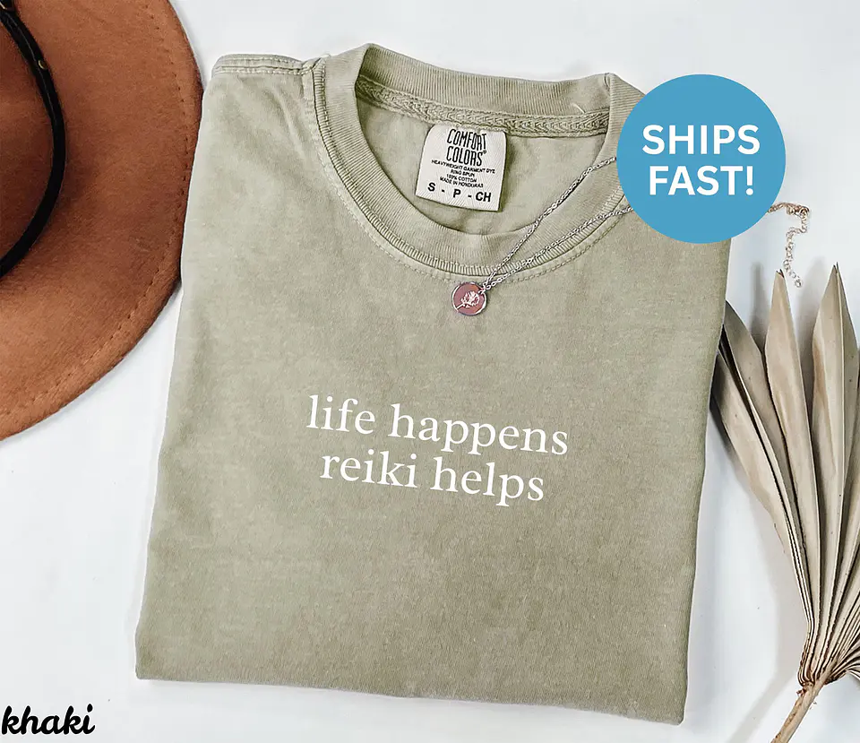 Camiseta Comfort Colors Reiki, Camiseta Life Happens Reiki Helps, Camiseta Espiritual, Camiseta de Cura, Presente para Mestre de Reiki, Camiseta 7