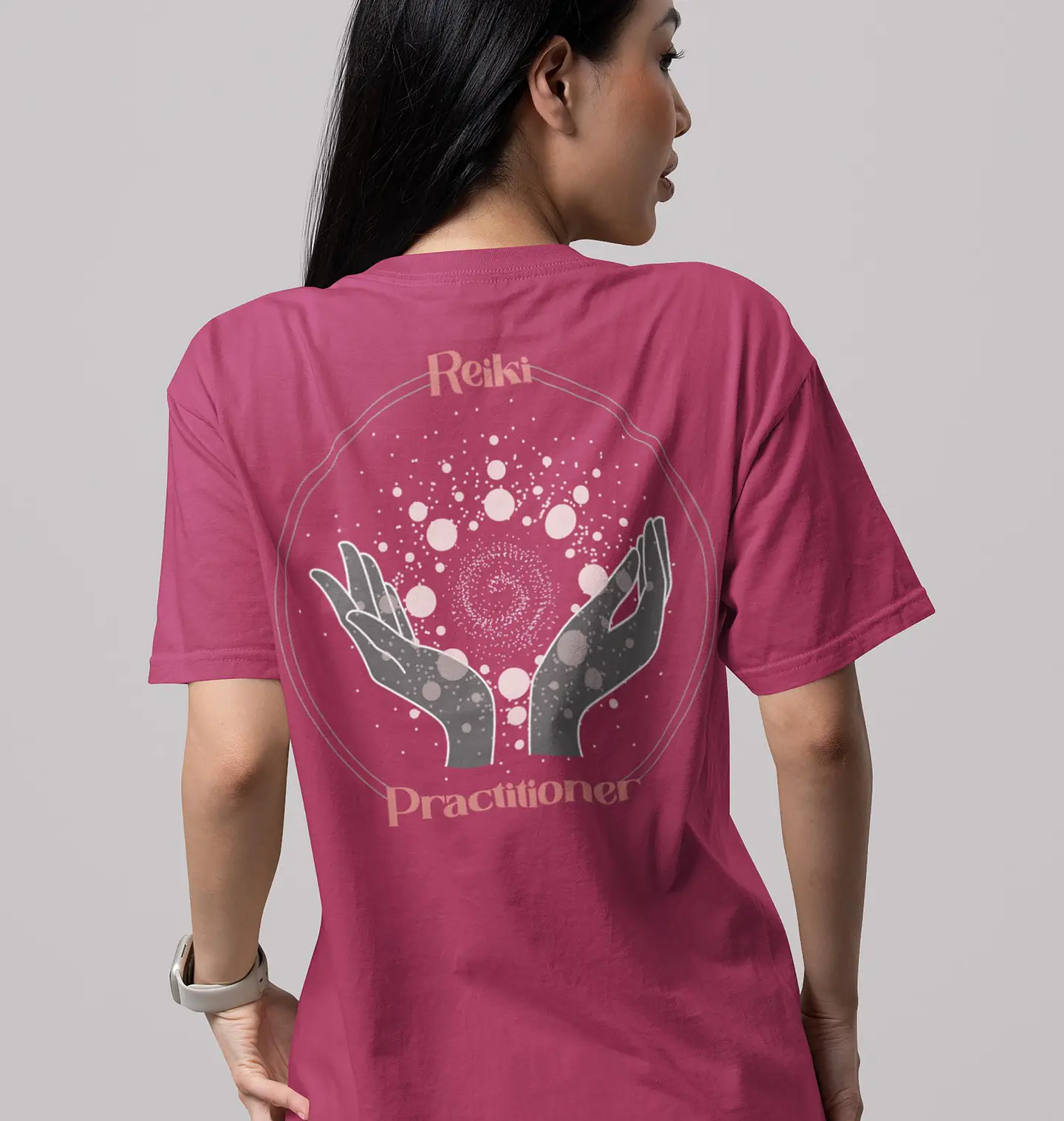Camiseta de Praticante de Reiki, Rosa – Camiseta de Cura Energética, Estampa nas Costas 1
