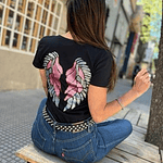 Polera Clásica Alas Rosa Fuerte Acero