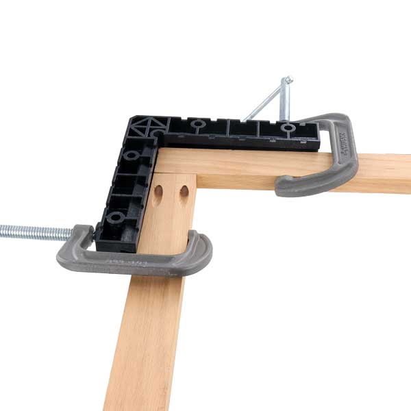 Escuadra prensado esquina 8